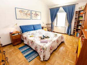 24028856-Ferienwohnung-6-Lucca-300x225-3