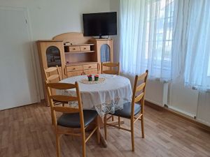 19305981-Ferienwohnung-3-Lübs-300x225-5