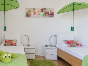 23953780-Ferienwohnung-6-Lüneburg-300x225-5