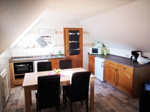 22935915-Ferienwohnung-4-Lütow-300x225-5