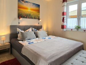 23918760-Ferienwohnung-3-Lütow-300x225-0