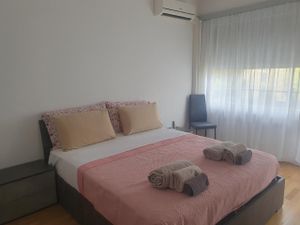 23893397-Ferienwohnung-8-Lugano-300x225-1