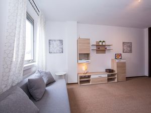 23831676-Ferienwohnung-4-Lugano-300x225-3