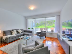 23706549-Ferienwohnung-4-Lugano-300x225-1