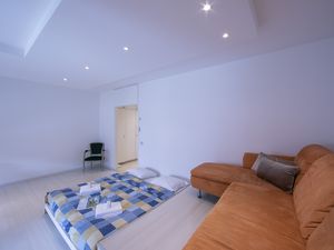 23707077-Ferienwohnung-2-Lugano-300x225-5