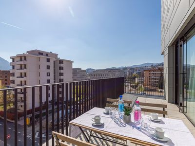 Esstisch auf der Terrasse