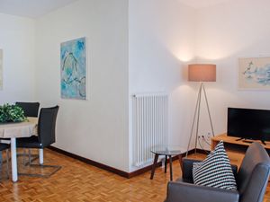 23852987-Ferienwohnung-4-Lugano-300x225-1