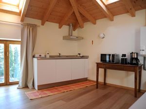 23045343-Ferienwohnung-4-Luino-300x225-2