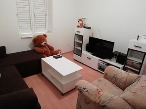 21666457-Ferienwohnung-4-Luka-300x225-1