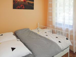 23288719-Ferienwohnung-5-Lukecin-300x225-4