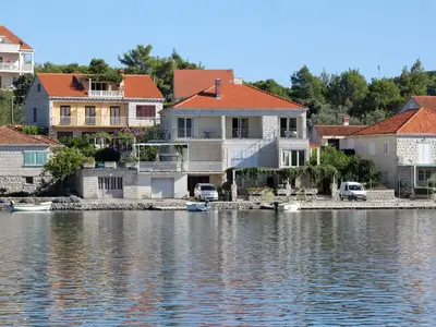 Ferienwohnung für 2 Personen in Lumbarda 1/10