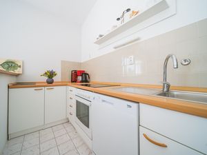 18322958-Ferienwohnung-5-Lumbarda-300x225-5