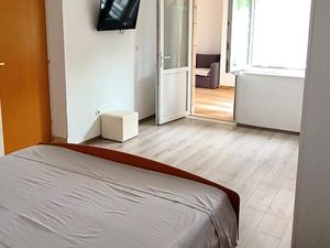 18791408-Ferienwohnung-4-Lumbarda-300x225-5