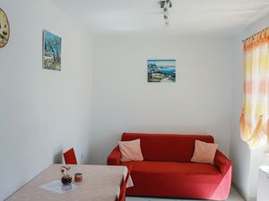 23930697-Ferienwohnung-4-Lumbarda-300x225-4