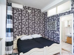 24057424-Ferienwohnung-2-Lumbarda-300x225-4