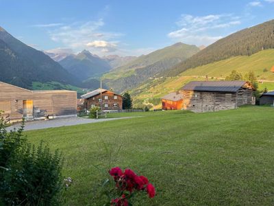 Sicht auf Val Lumnezia und Piz Terri  