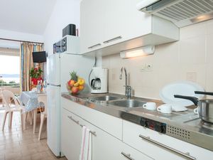 19255192-Ferienwohnung-4-Lumio-300x225-2