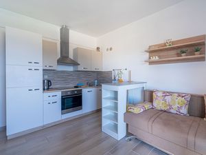 23373036-Ferienwohnung-3-Lun-300x225-2