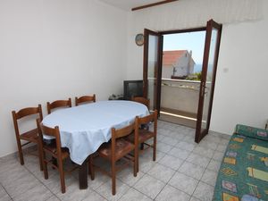 23929281-Ferienwohnung-6-Lun-300x225-2