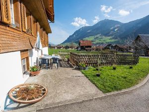 18480213-Ferienwohnung-5-Lungern-300x225-2