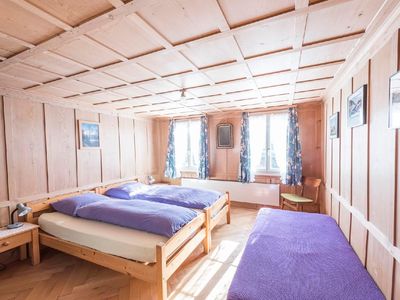 Schlafzimmer mit 3 Bett