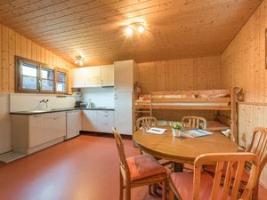 22686639-Ferienwohnung-6-Lungern-300x225-5