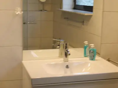 Bad/Dusche. Badezimmer