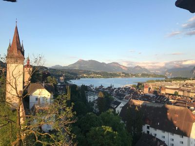 Blick vom Männliturm (5 Min. zu Fuss) in Richtung Südost (Luzerner Bucht und Rigi)