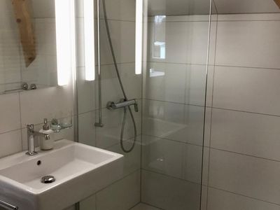 Dusche, Lavabo, WC zur alleinigen Benutzung