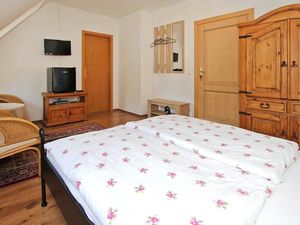 24004809-Ferienwohnung-2-Lychen-300x225-5