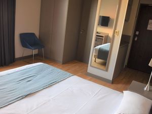 23551852-Ferienwohnung-2-Lyon-300x225-4