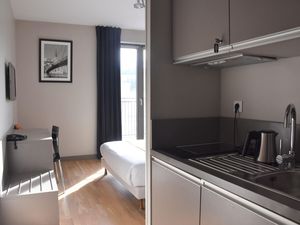 23551853-Ferienwohnung-2-Lyon-300x225-4