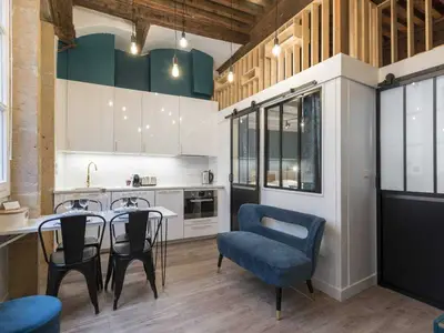 DiningRoom