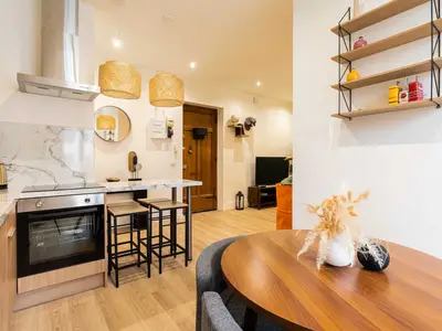DiningRoom