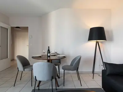 DiningRoom