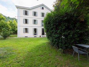 23050165-Ferienwohnung-5-Maccagno-300x225-0