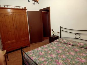 23354844-Ferienwohnung-7-Macerino-300x225-3