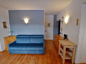 22133941-Ferienwohnung-4-Madonna Di Campiglio-300x225-1