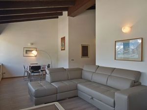 22133917-Ferienwohnung-8-Madonna Di Campiglio-300x225-4