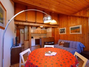 22133909-Ferienwohnung-6-Madonna Di Campiglio-300x225-2