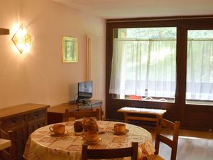 22133925-Ferienwohnung-4-Madonna Di Campiglio-300x225-4