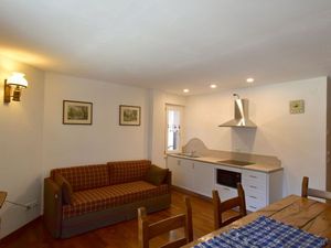 22133959-Ferienwohnung-6-Madonna Di Campiglio-300x225-2