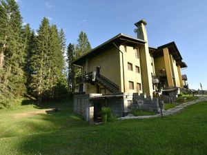 22133953-Ferienwohnung-8-Madonna Di Campiglio-300x225-5