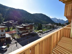 22190659-Ferienwohnung-6-Madonna Di Campiglio-300x225-1