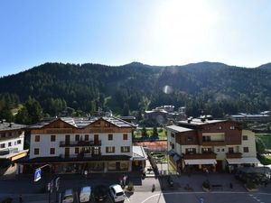 22190659-Ferienwohnung-6-Madonna Di Campiglio-300x225-5