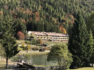 22201585-Ferienwohnung-4-Madonna Di Campiglio-300x225-1