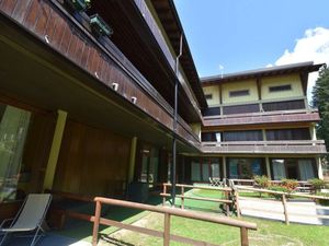 22201585-Ferienwohnung-4-Madonna Di Campiglio-300x225-1