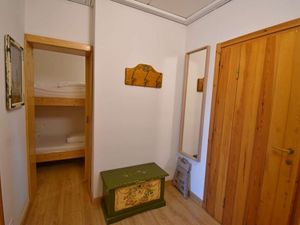 22201585-Ferienwohnung-4-Madonna Di Campiglio-300x225-5