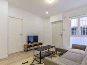 23573604-Ferienwohnung-4-Madrid-300x225-4