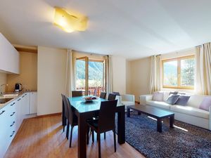 22797385-Ferienwohnung-4-Madulain-300x225-0